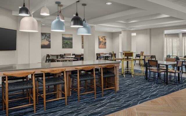 Fairfield Inn & Suites Roanoke North