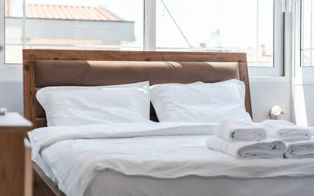 Rooftop Apartment With Private Pool