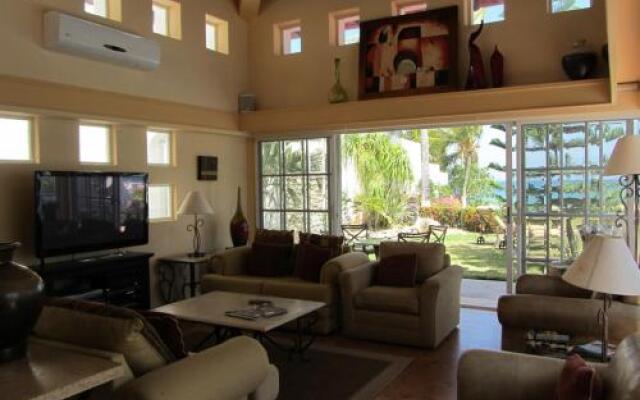 Casa Dos Dolphins Villa