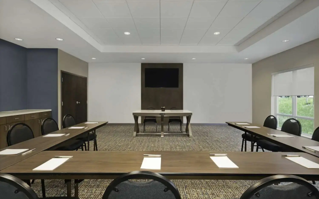 Hampton Inn Midland, On