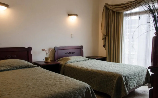 Hotel Plaza Real Suites & Apartments