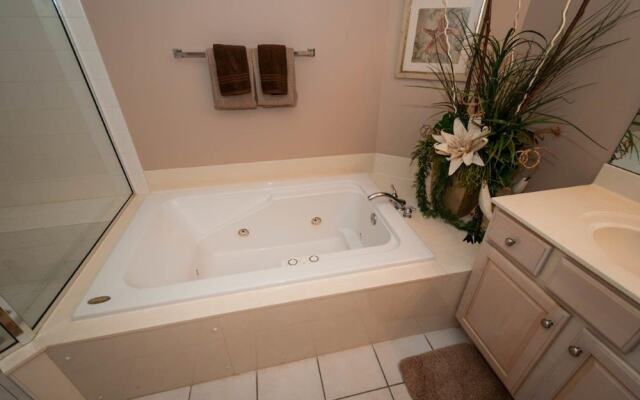 Silver Beach Towers 1102e by Destin Getaways