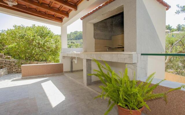 Villa Bistrana 15m From sea H