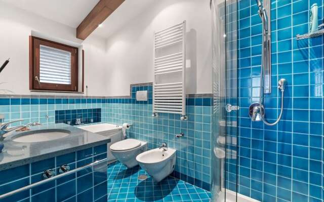 Lovely Holiday Home in Massa Lubrense With Whirlpool