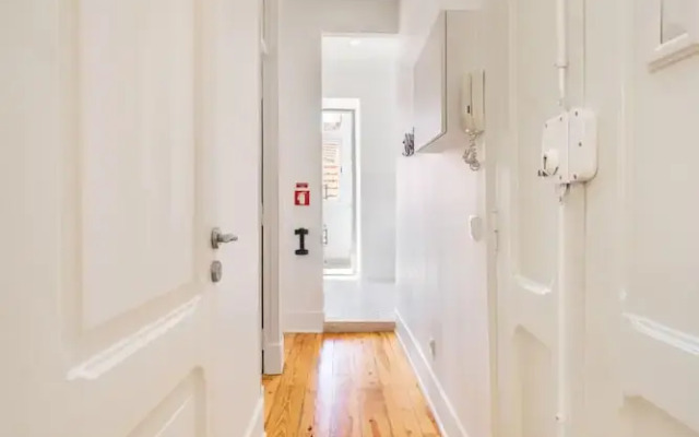 Prime Location Design Family Apartment