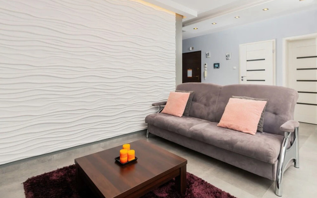 City and Sea View Apartment by Renters