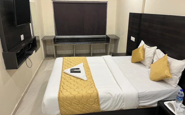 Hotel Wind Flower Regency - Near Kokilaben Hospital