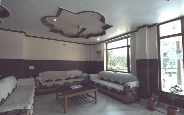 OYO 22799 Devi Mahal