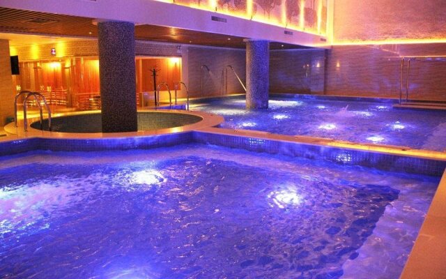 Aqua Blue Ecological Leisure Hotel