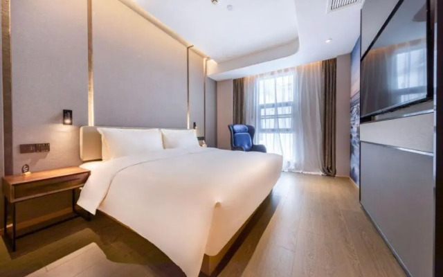 Atour Hotel (Xiamen Jimei Lake Business Center)