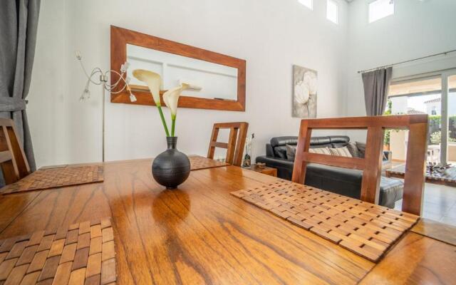 Villa with Private Pool - LO4LT