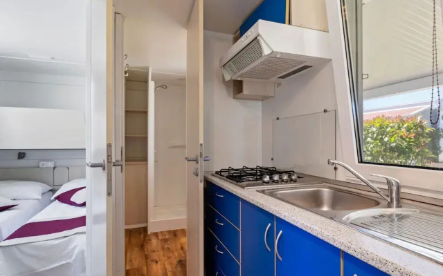 Classy Mobile Home in Banjole With Garden