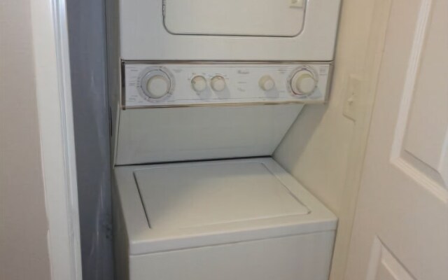 Riverview Suites Apartments