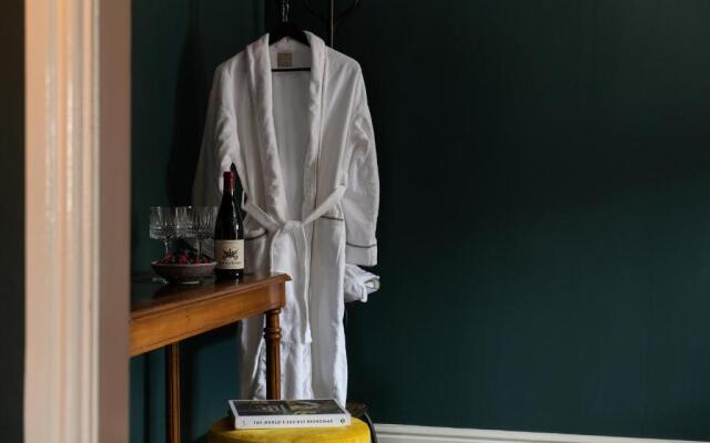 Lonsdale house by Orenda-Luxe