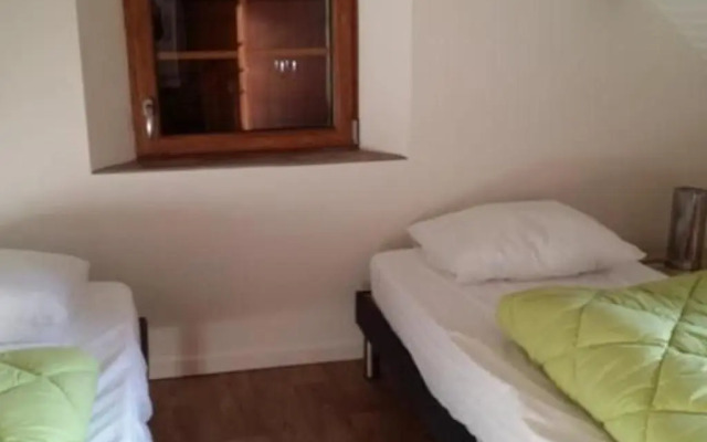 Gîte Saint-Mars-d'Outillé, 4 pièces, 8 personnes - FR-1-410-210