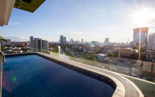 The Life Styles Hotel Surabaya