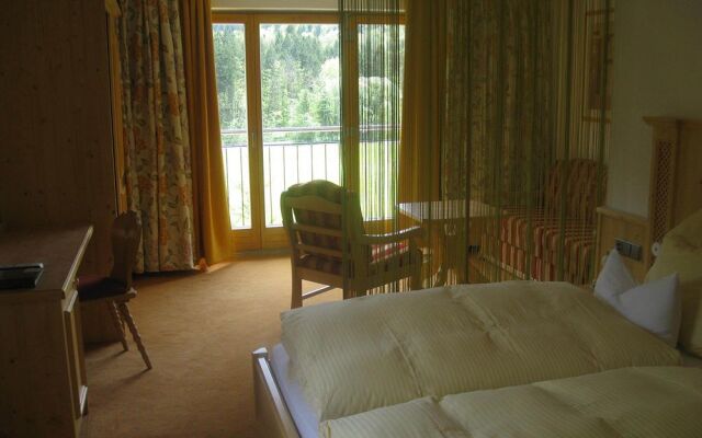 Tourist Hotel Boehm