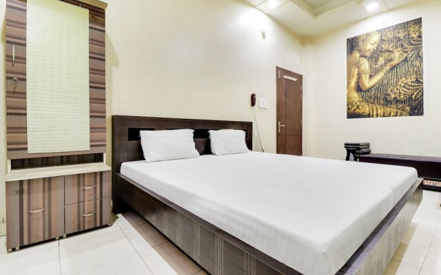 SPOT ON 40076 Hotel Sunny