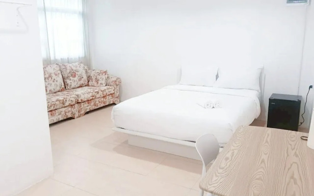 Mitr INN Sukhumvit 2 - BTS Nana