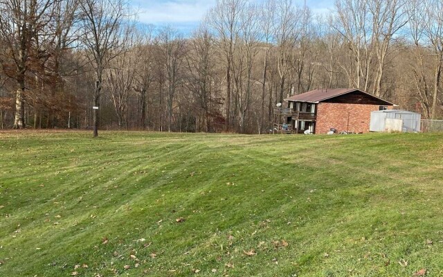 Country Living Patio Apartment in Town