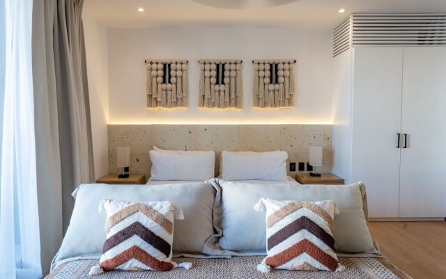 Kumaru 303 1 Bedroom Condo by RedAwning