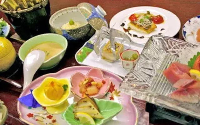 Itoya Ryokan (Sadogashima)