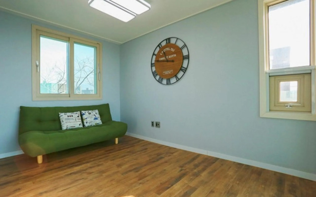 Jeju Castle Blackstone Pension