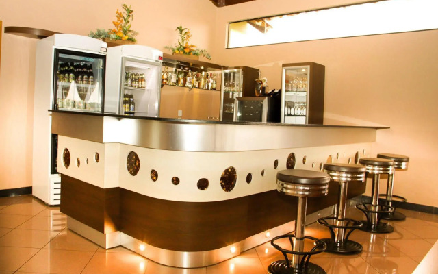 Hotel Lago Dourado