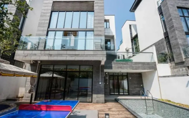 Moon River Sunshine Villa