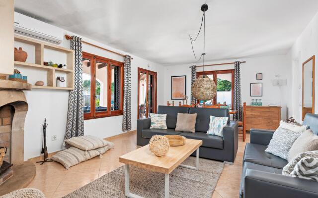 VILLA NURIANA in Cala´n Blanes