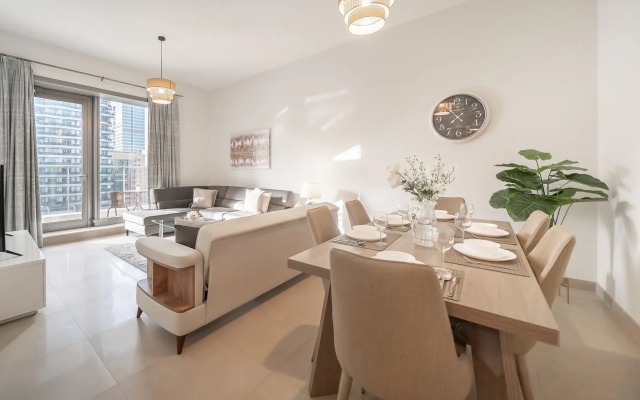 Stunning flat with balcony in Sparkle Tower