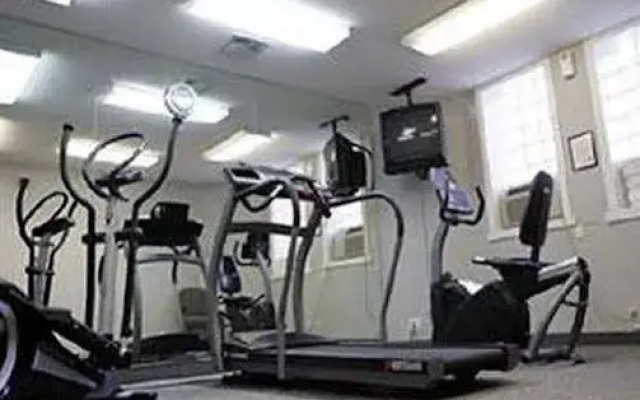 Clarion Hotel & Suites Selby Downtown