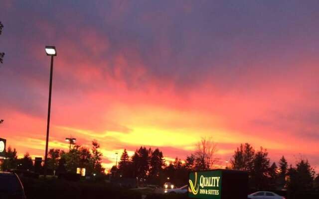 Quality Inn & Suites