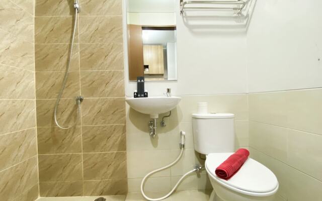 Chic And Cozy Studio Apartment At Transpark Juanda Bekasi