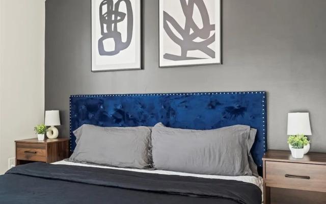 3BR King Townhouse Rooftop in Uptown CLT