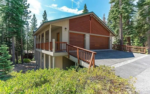 Perfect Fit 4 Br home by RedAwning