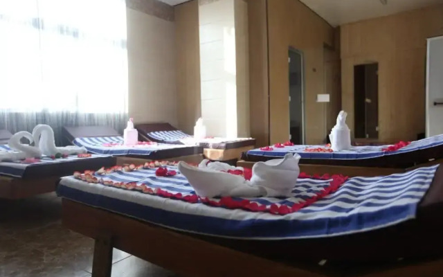 Tirar International Hotel
