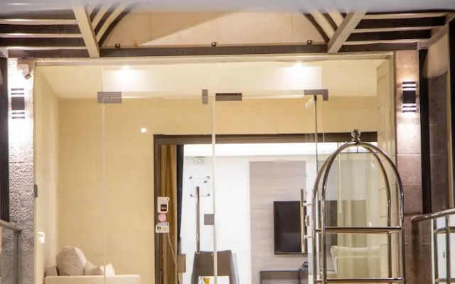 Triple A Hotel Apartment