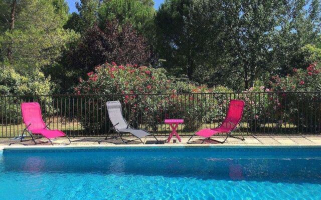 Beauregard - Belle Propriété Au Coeur De La Provence Romaine Apartment