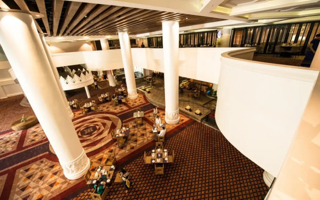 Rose Garden Hotel