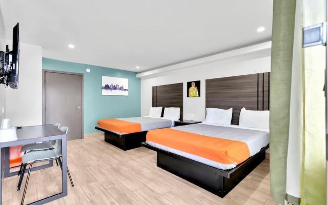 Exclusivo Inn & Suites