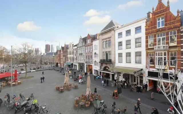 Short Stay Plaats 16C