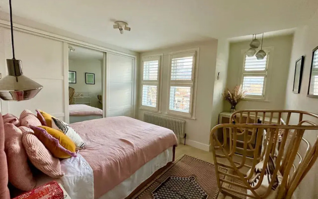 Townhouse by Notting Hill - Sleeps5/petsok/tv/wifi