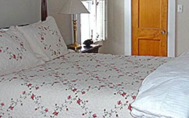 The Trumbull House Bed and Breakfast