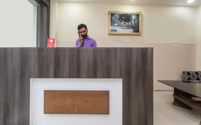 Oyo 17161 Hotel Mahalaxmi