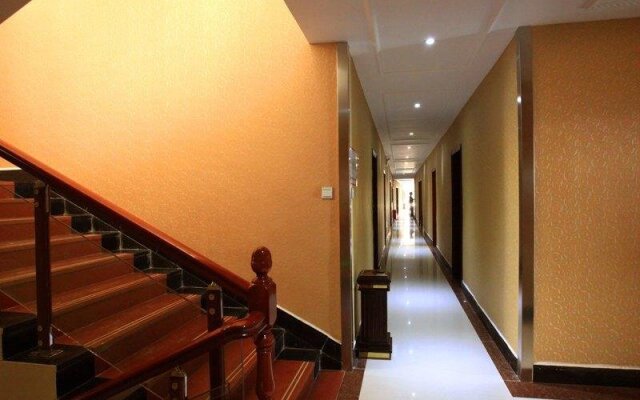 Lushan Guling Holiday Inn
