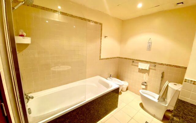 Bombay Backpackers DXB - Adults Only