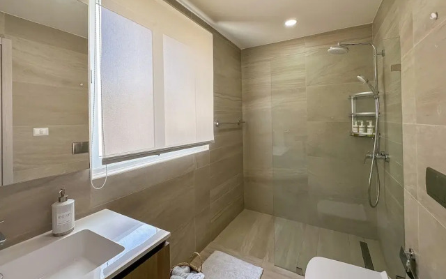 One Bedroom Apartment