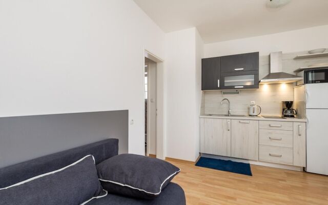 Beautiful Apartment in Barbat na Rabu With 1 Bedrooms and Wifi