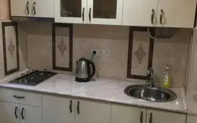 3+2 Dilijan Rest House